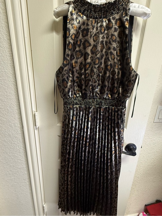 Sam Edelman Dresses & Skirts - Sam Edelman Sleeveless Leopard-Print Pleated Midi Dress in Black and Brown